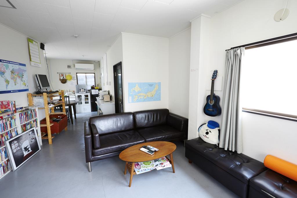 Daikoku Hostel Osaka Exterior photo